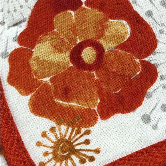 7 piece potholders & towel set orange flowers mitt - Picture 4 of 6